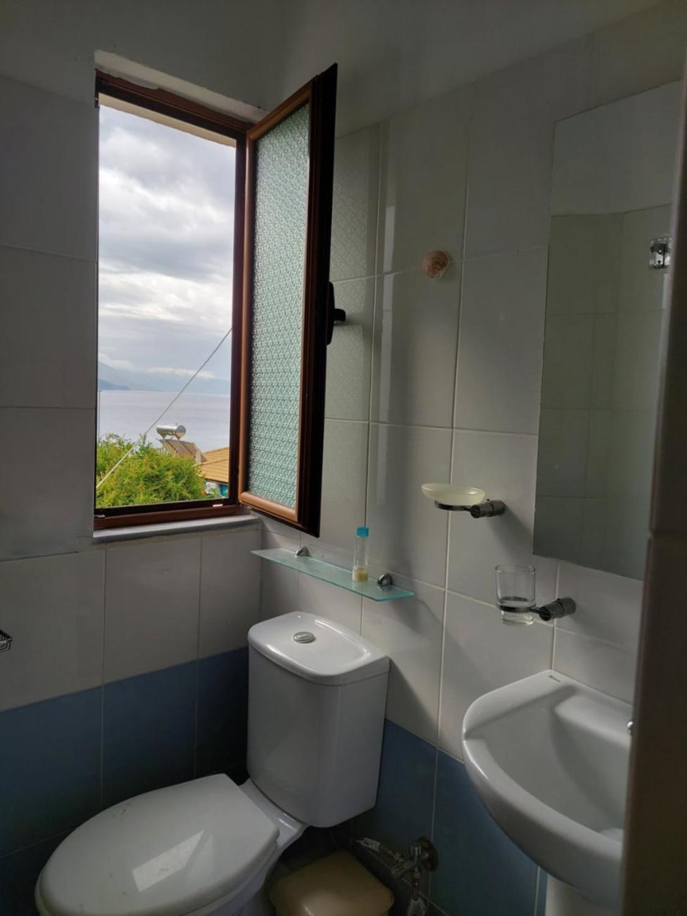 Qeparo Antonio Rooms Exterior photo